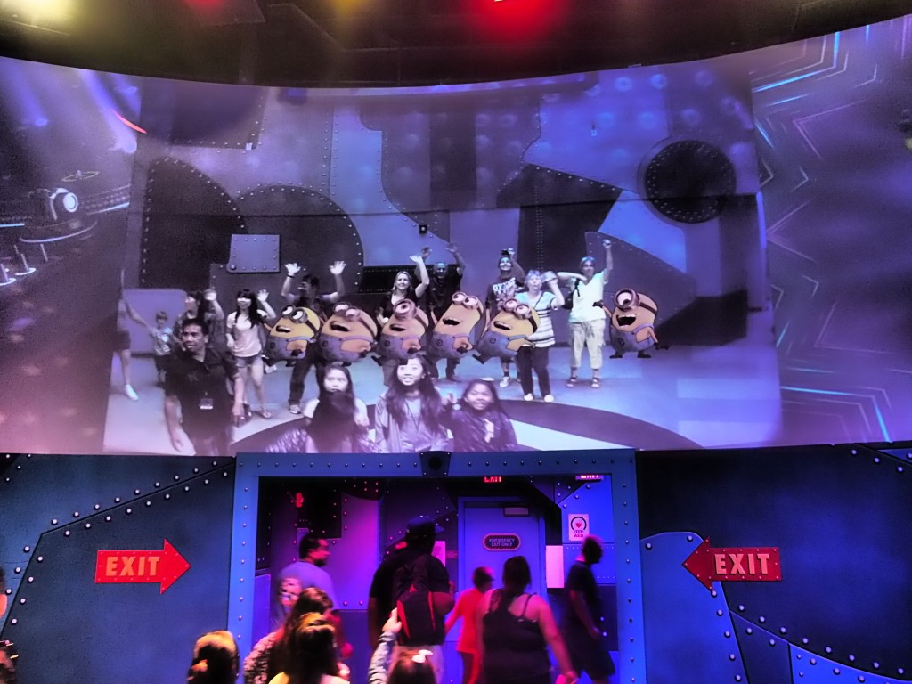 Wir tanzen mit den Minions